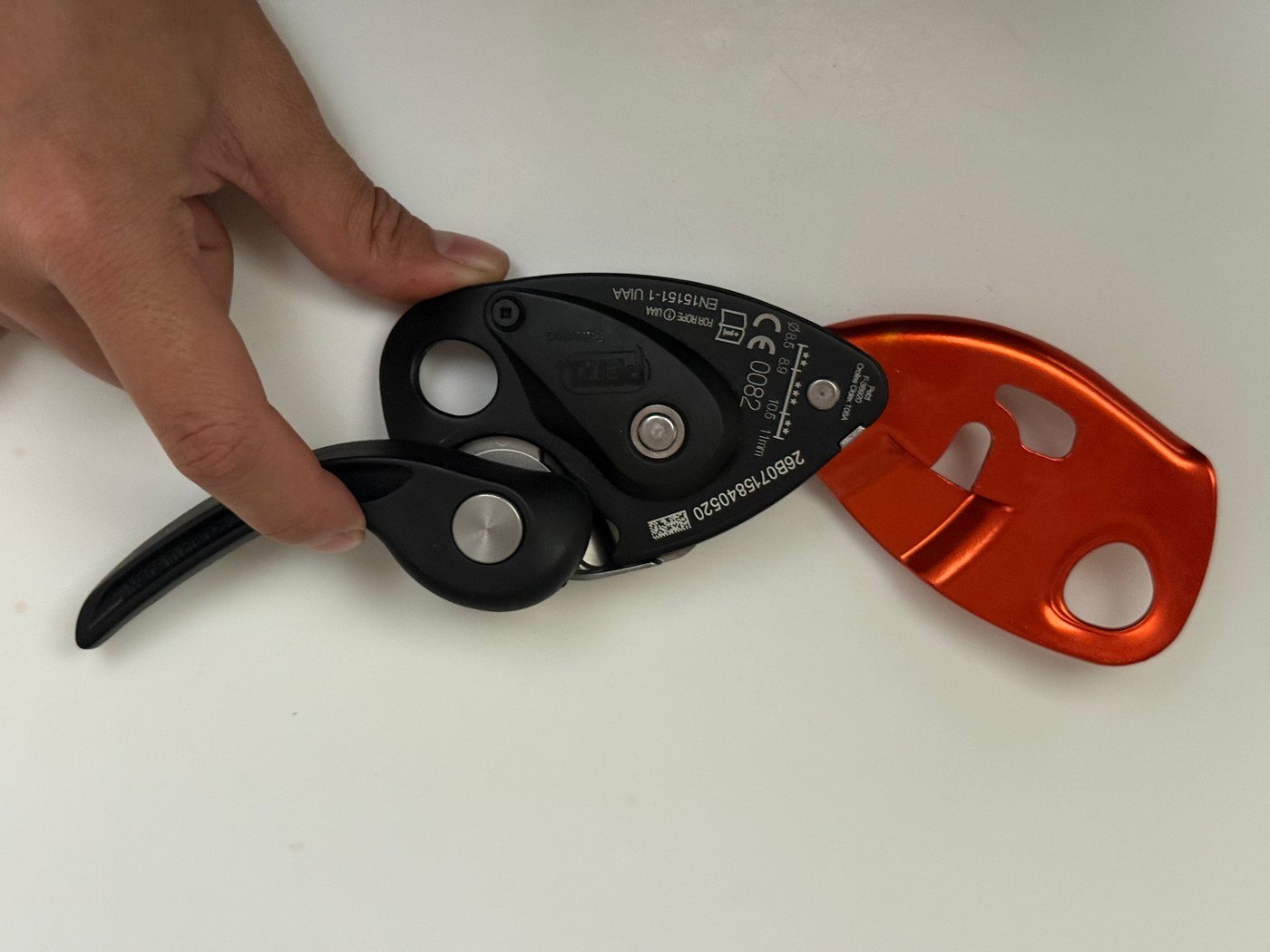 Grigri reference 2: open sideplate and handle, rear view